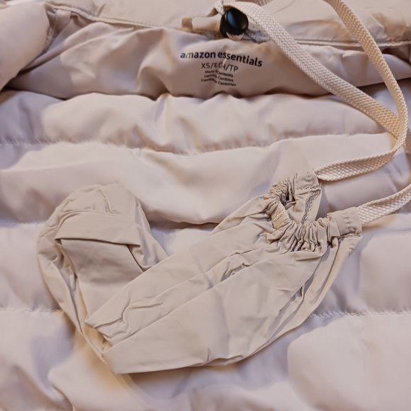 Amazon Essentials Womens Lightweight  Water-Resistant Packable Puffer   Size XS - Picture 10 of 15